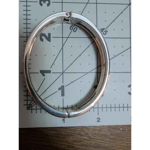 Brighton Frosty the Snowman Lyrics Bangle Bracelet Crystals oval Christmas - Picture 8 of 9